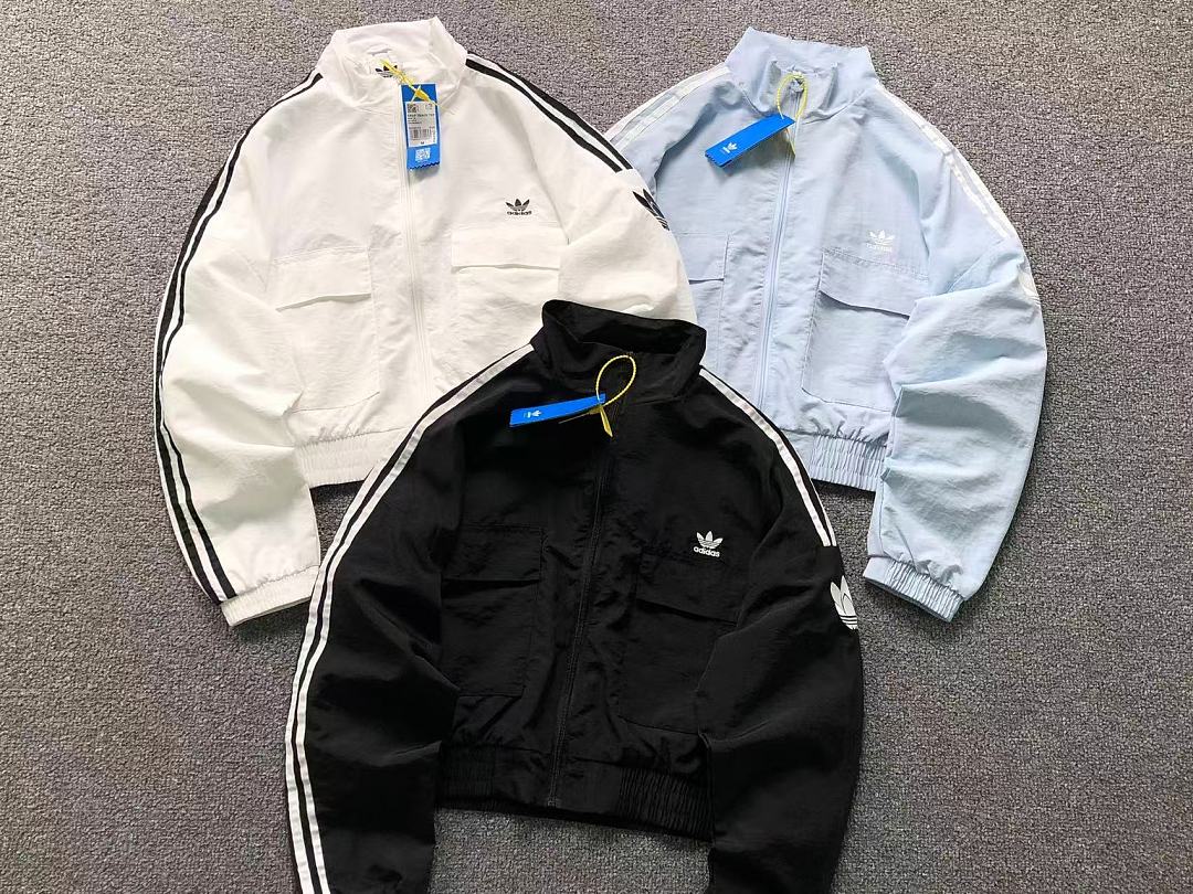 Adidas 158 A⭐I⭐AS JACKET FEMAIE - Image 4