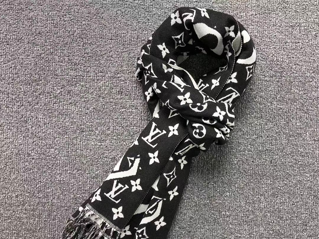 Louis Vuitton 98 L⭐ SCARF (Long 180CM* Wide 65CM*) - Image 8