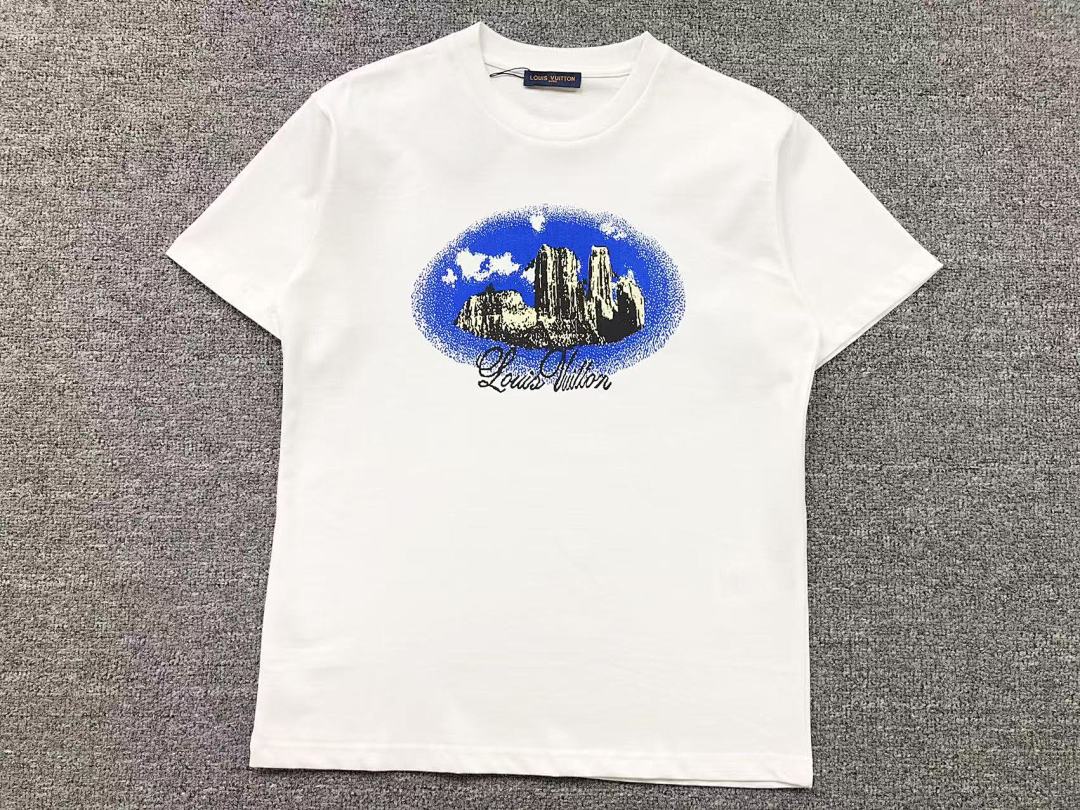 Louis Vuitton 108 L⭐ T-SHIRT 41062602126 (Im 170Cm 60Kg I Wear Size XS In The Phot) - Image 5