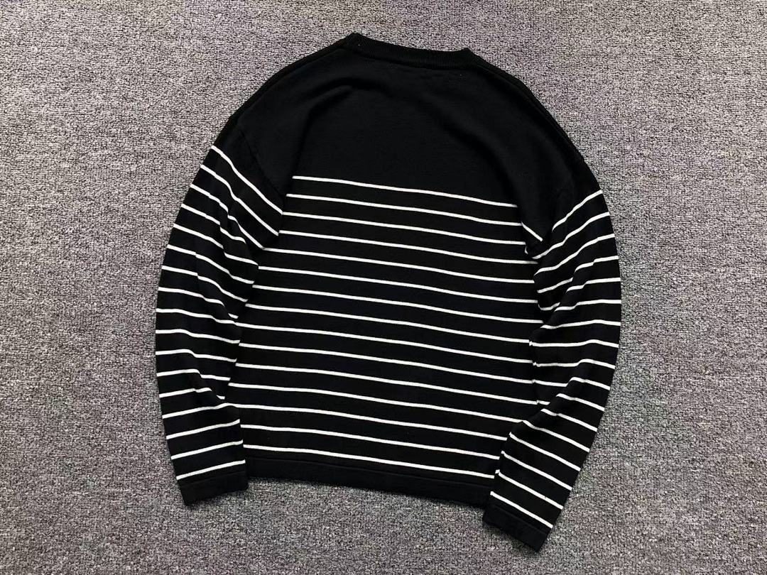 AMI 108 AMI SWEATER 413121479 (Im 170Cm 60Kg I Wear Size S In The Phot) - Image 13