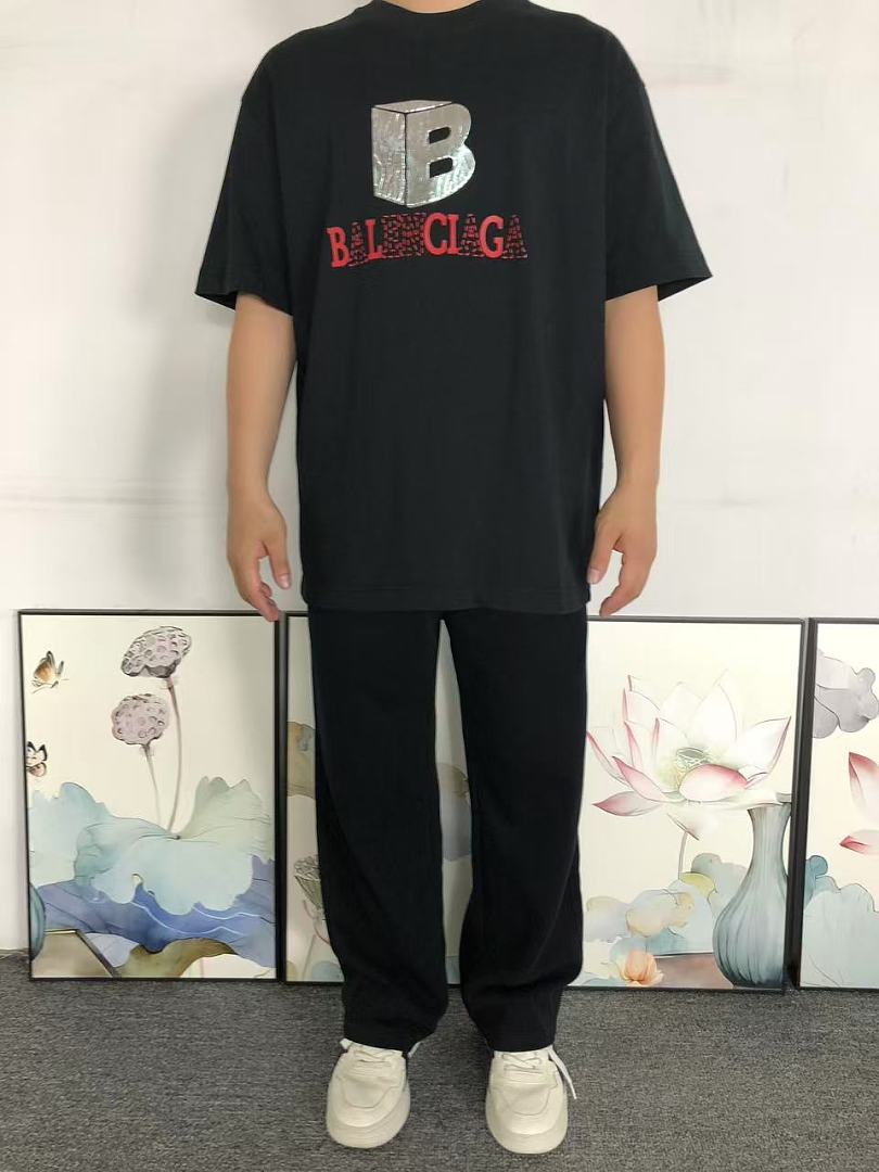Balenciaga 118 B⭐L⭐⭐⭐IA⭐A T-SHIRT 52418122147 (Im 170Cm 60Kg I Wear Size L In The Phot) - Image 3