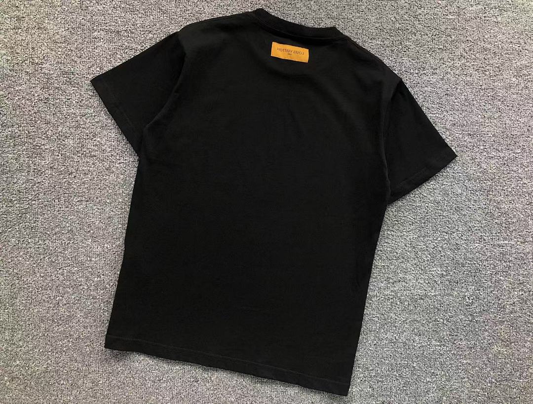 Louis Vuitton 108 L⭐ T-SHIRT 41061310126 (Im 170Cm 60Kg I Wear Size XS In The Phot) - Image 17