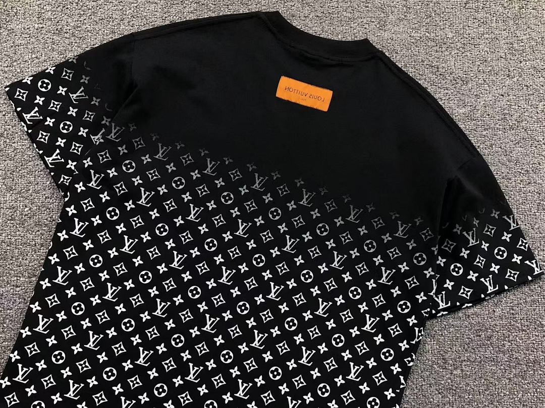 Louis Vuitton 115 L⭐ T-SHIRT 413272621 (Im 170Cm 60Kg I Wear Size S In The Phot) - Image 17