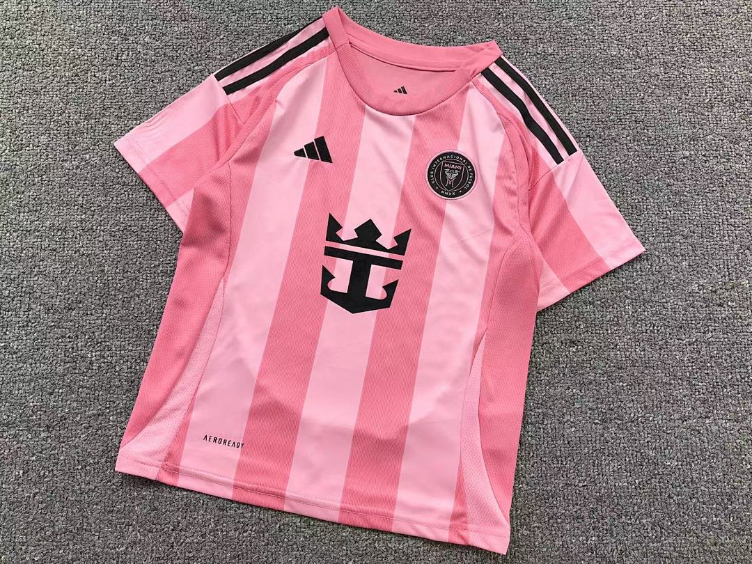 Chanel 75 FOOTBALL T-SHIRT SHORTS - Image 7