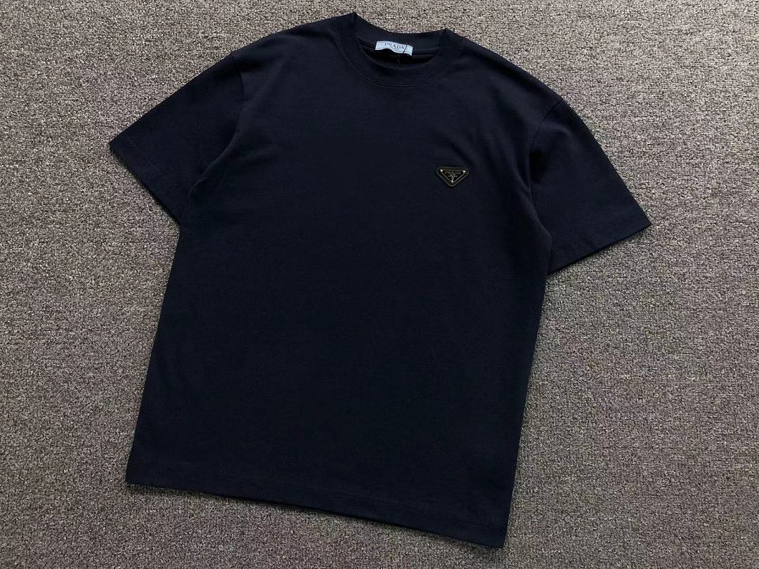 Prada 115 P⭐A⭐A T-SHIRT 5243029147 (Im 170Cm 60Kg I Wear Size M In The Phot) - Image 9
