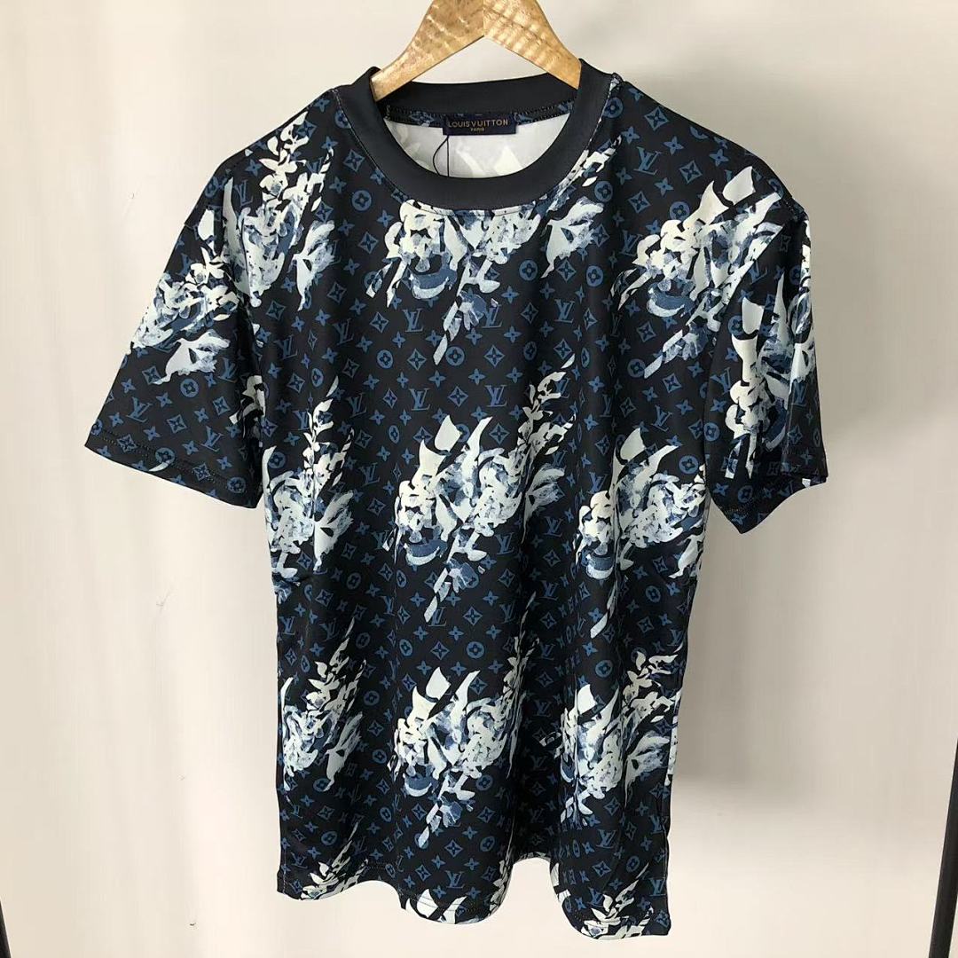Louis Vuitton 79 L⭐ T-SHIRT 311120332 (Im 170Cm 57Kg I Wear Size M In The Phot) - Image 17