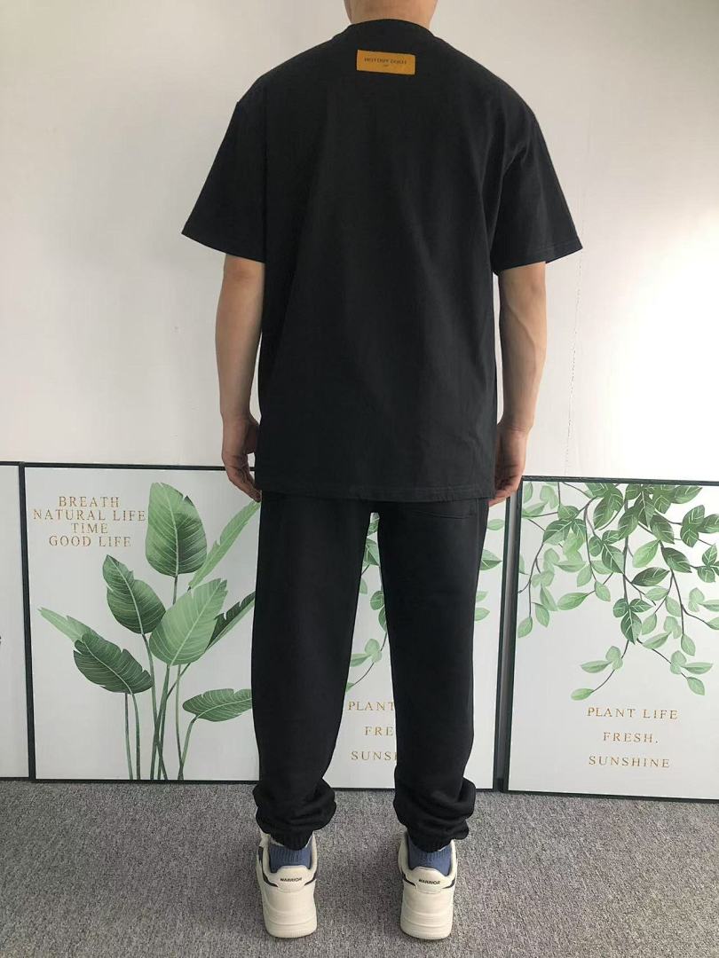 Louis Vuitton 128 L⭐ T-SHIRT 411187121 (Im 170Cm 57Kg I Wear Size M In The Phot) - Image 4