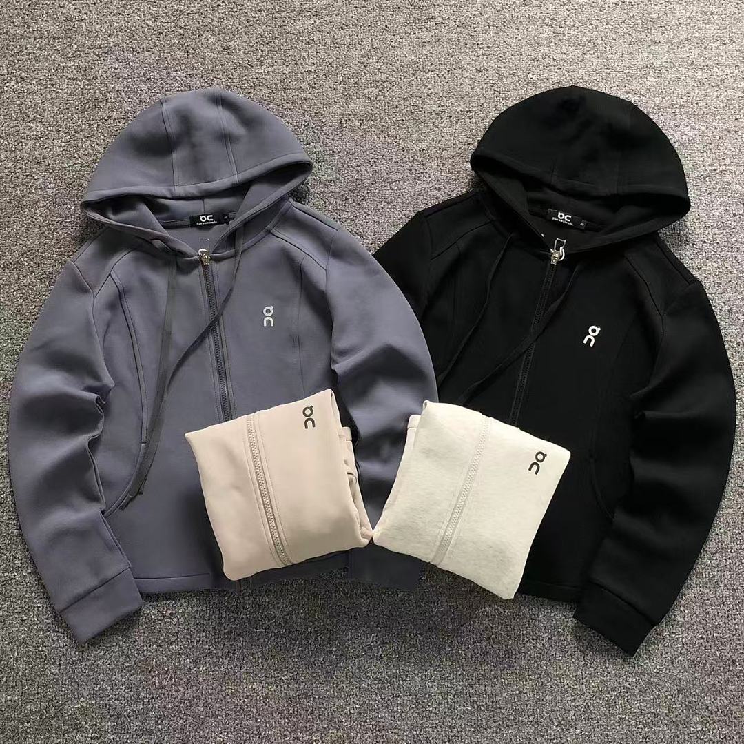 158 ON HOODIE FEMAIE, photo 1