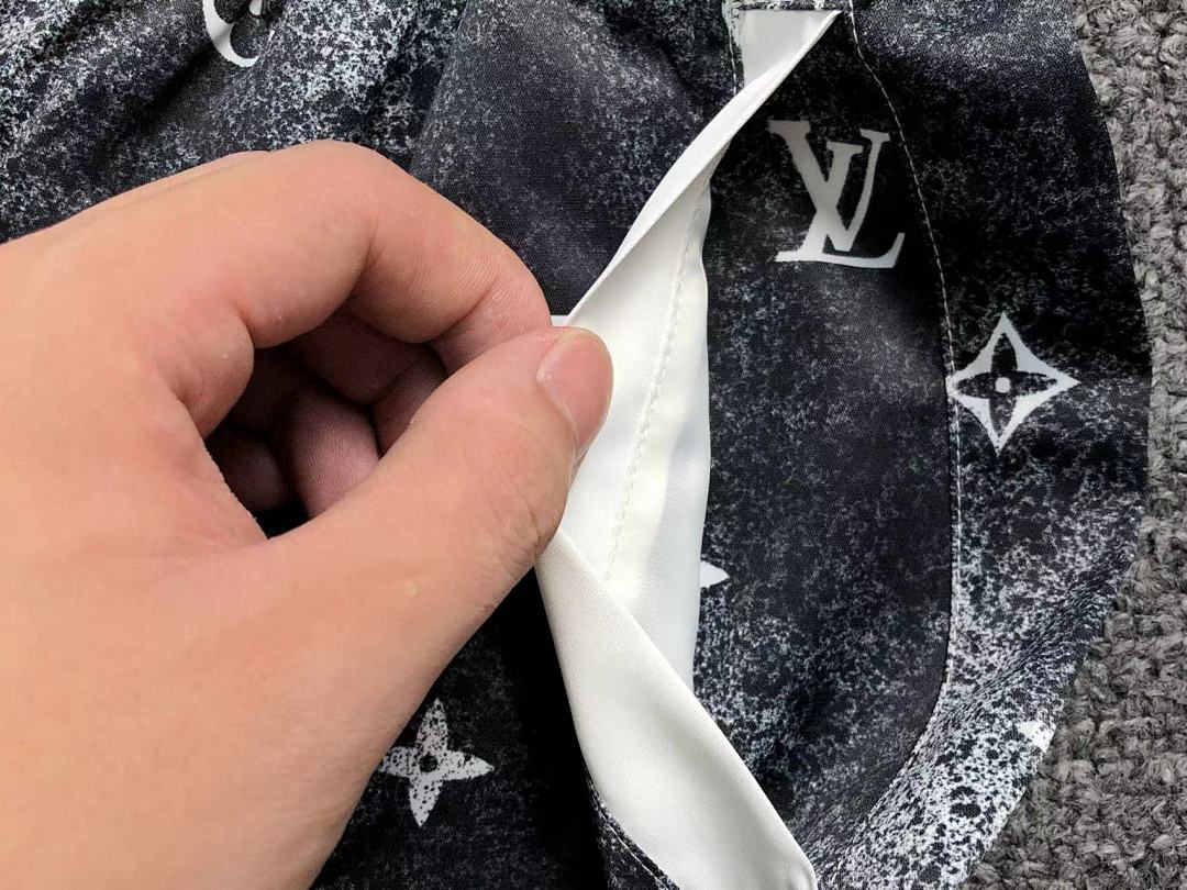Louis Vuitton 98 L⭐ - Image 11