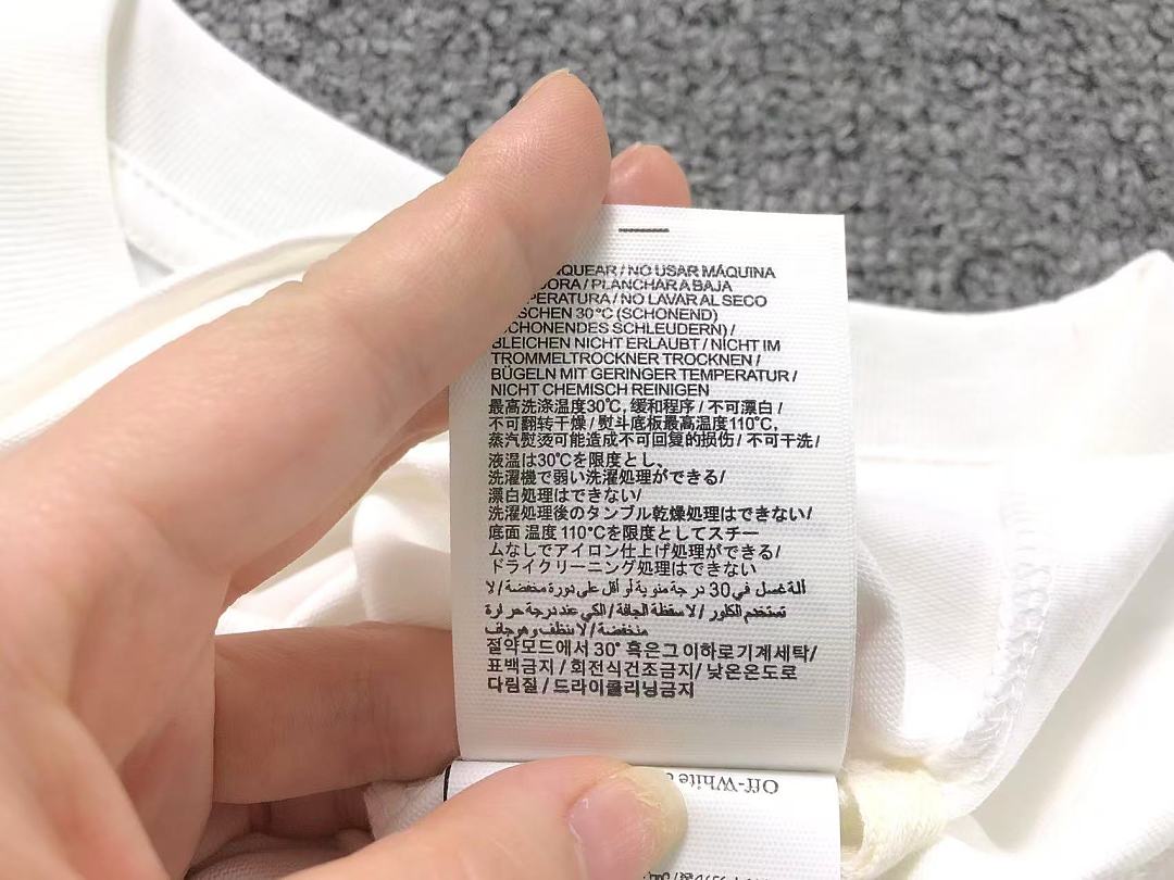 Off-White 118 OFF-WHITE T-SHIRT 5208010919 (Im 170Cm 60Kg I Wear Size M In The Phot) - Image 17