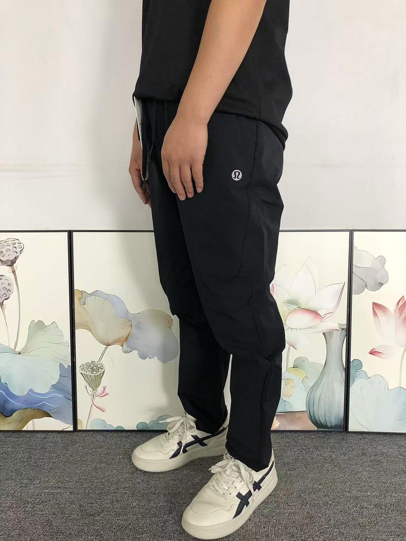 On Running 178 LULULEMON TROUSERS 2207111504 (Im 170Cm 60Kg I Wear Size XL In The Phot) - Image 4