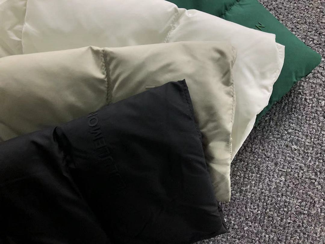 On Running 378 LULULEMON DOWN JACKETS FEMAIE - Image 27
