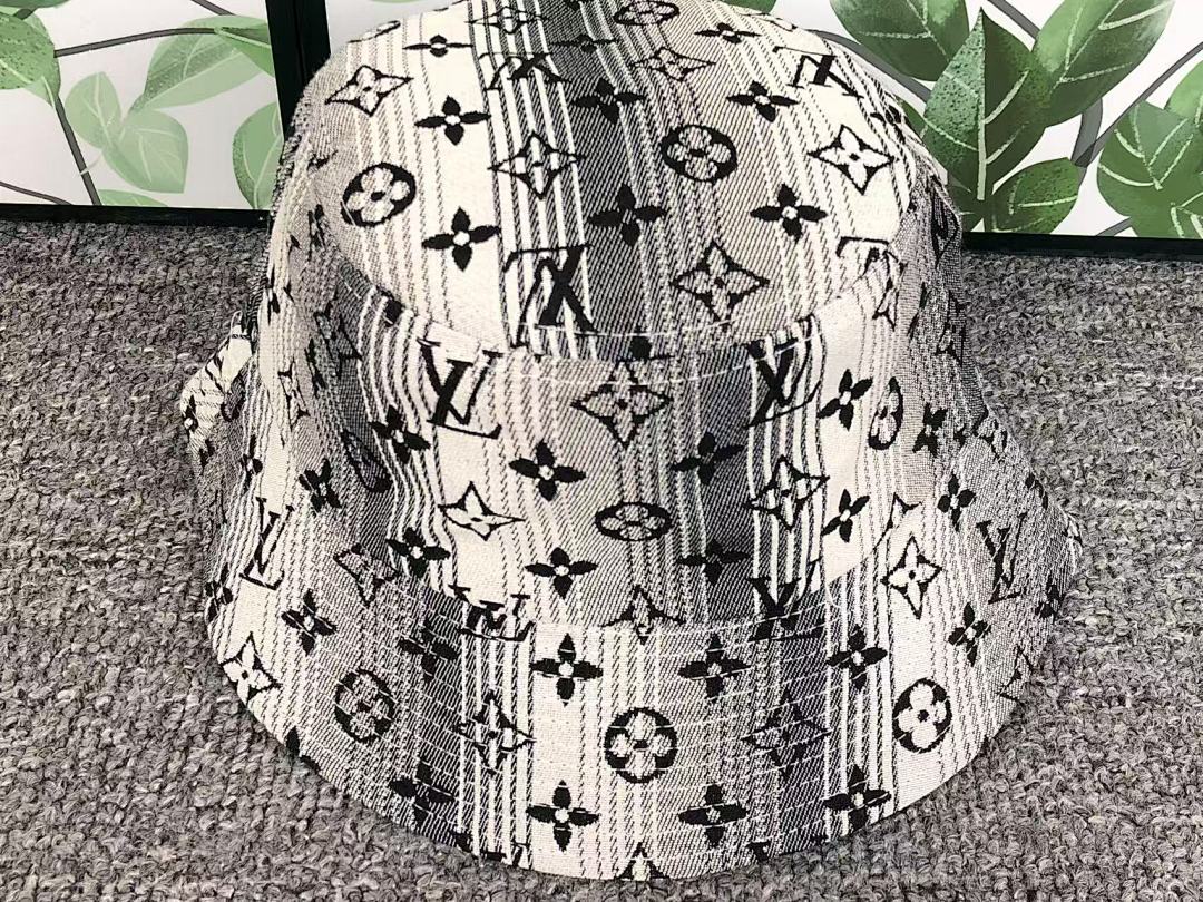Louis Vuitton 68 L⭐ - Image 5