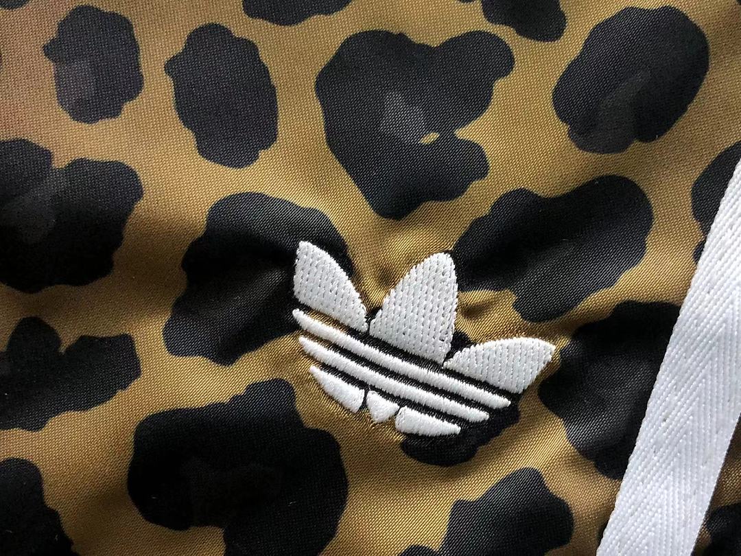 Adidas SHORTS A⭐I⭐AS T-SHIRT FEMAIE - Image 24