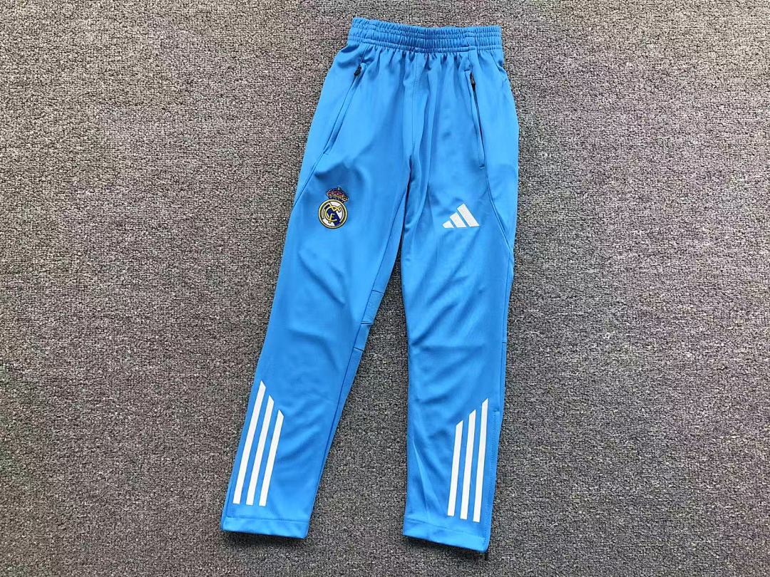 Chanel 135 FOOTBALL LONG SLEEVED TROUSERS - Image 18