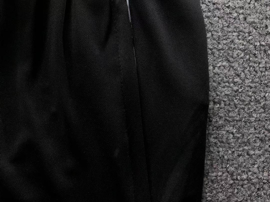 Chanel 135 FOOTBALL LONG SLEEVED TROUSERS - Image 23