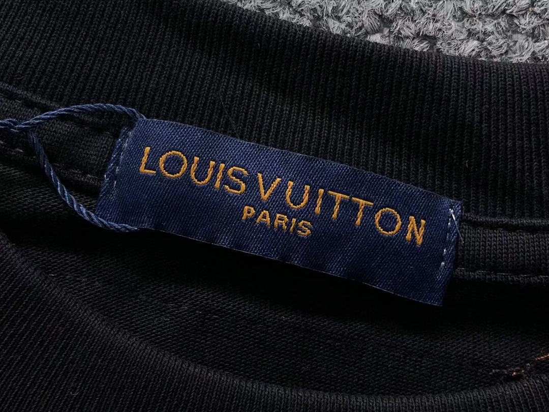 Louis Vuitton 118 L⭐ T-SHIRT 12483060 (Im 170Cm 60Kg I Wear Size S In The Phot) - Image 18