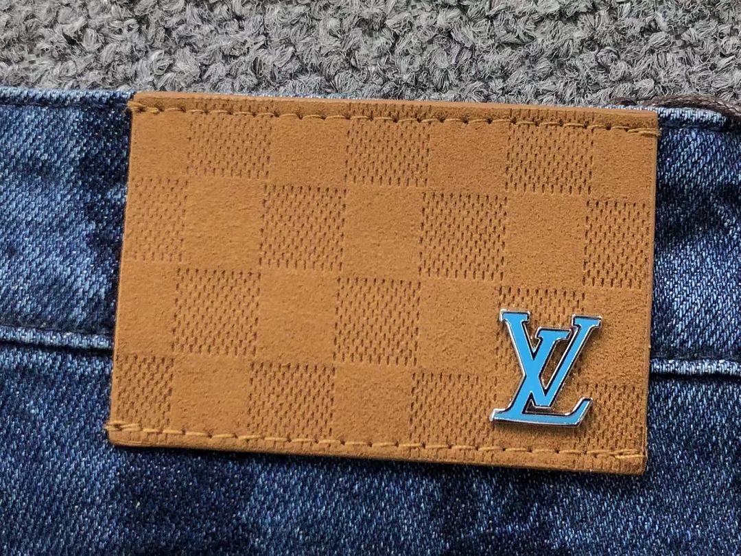 Louis Vuitton 228 L⭐ - Image 7