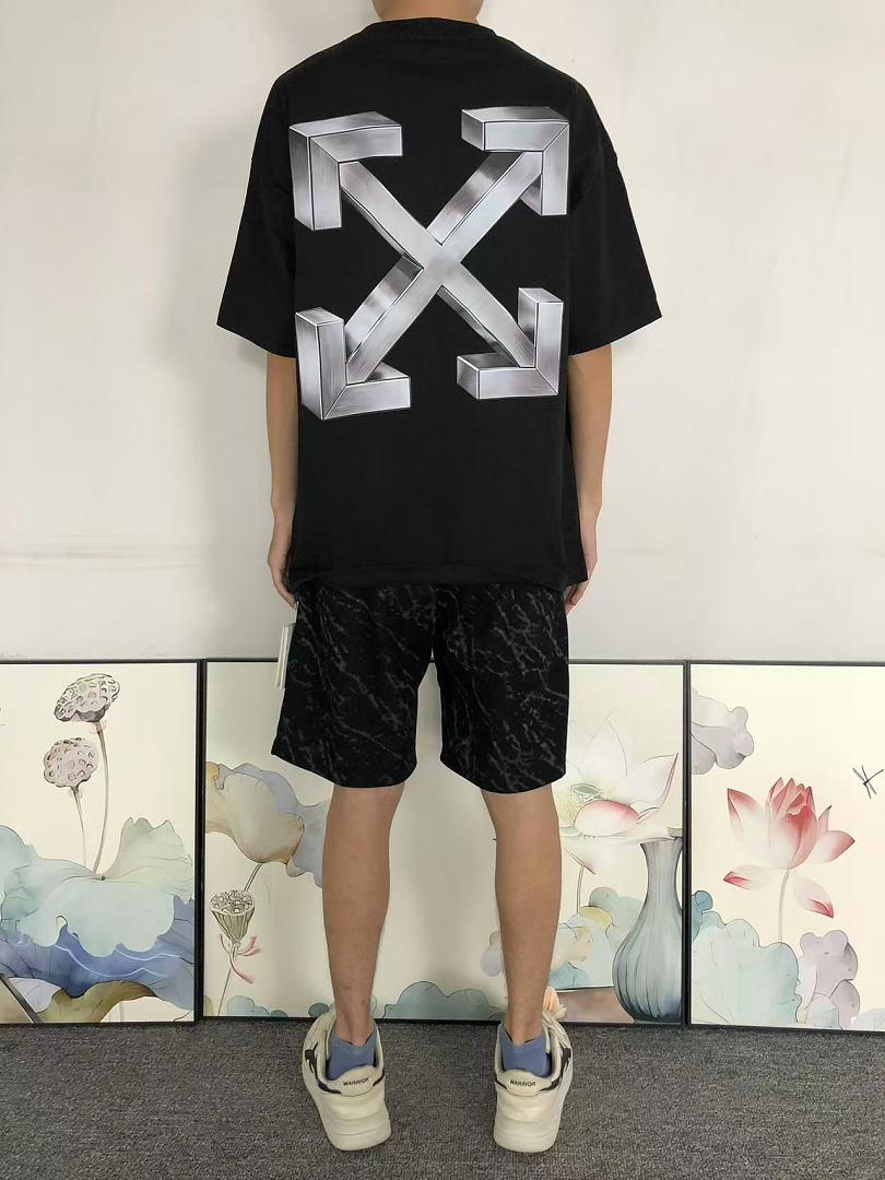 Off-White 105 OFF-WHITE T-SHIRT 5207030619 (Im 170Cm 60Kg I Wear Size M In The Phot) - Image 4