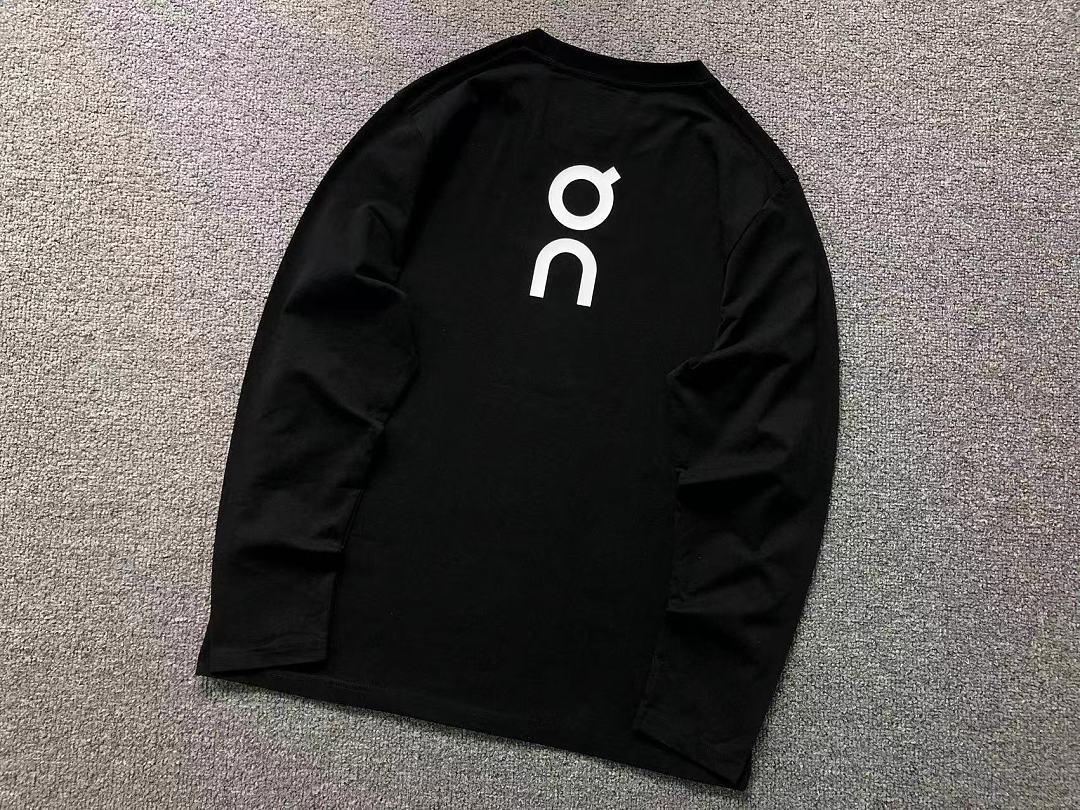On Running 135 ON LONG SLEEVED 2208081004 (Im 170Cm 60Kg I Wear Size XL In The Phot) - Image 8