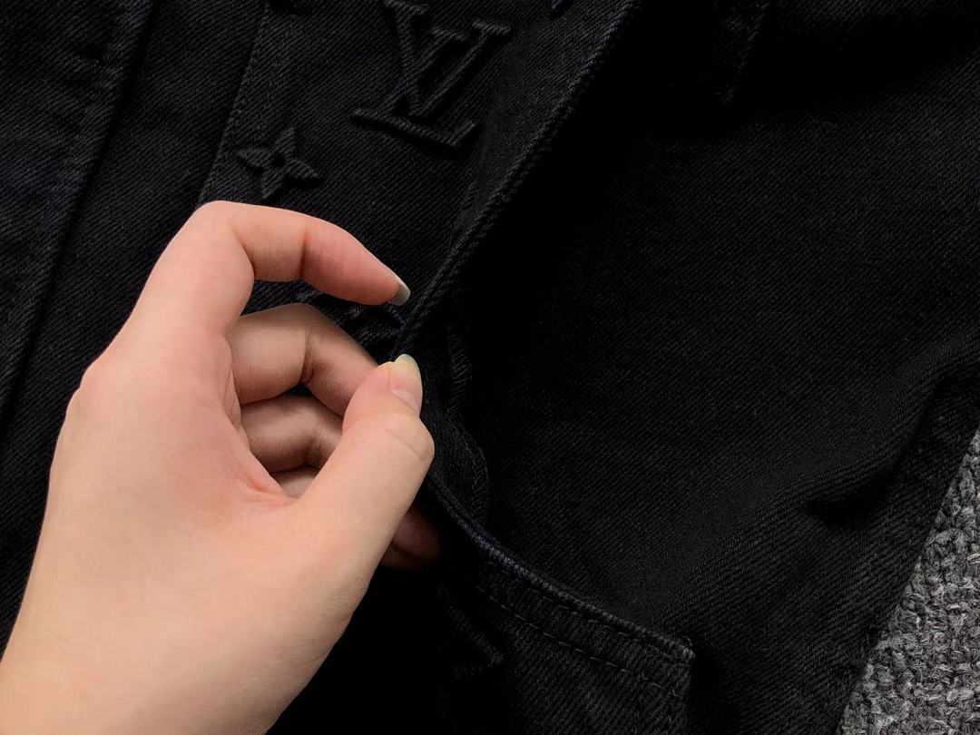 Louis Vuitton TROUSERS 228 L⭐ - Image 14