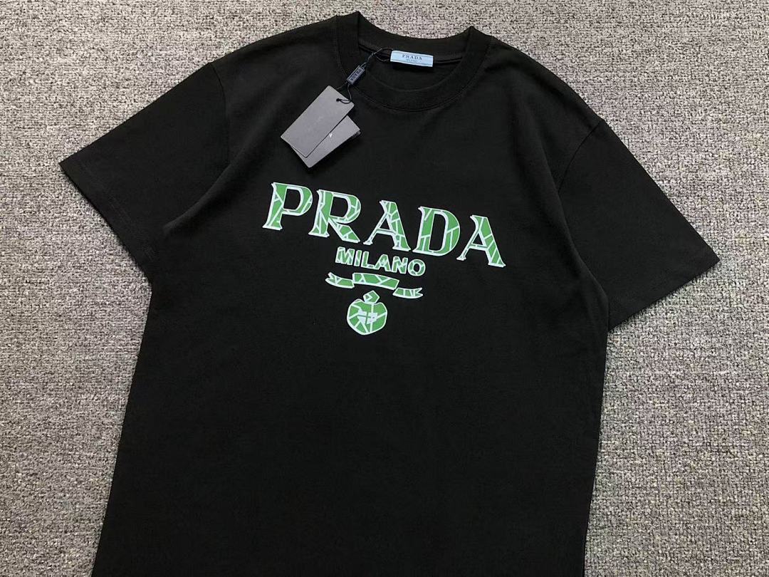 Prada 128 P⭐A⭐A T-SHIRT 3203057121 (Im 170Cm 60Kg I Wear Size S In The Phot) - Image 12