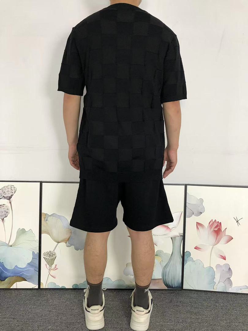 Louis Vuitton 135 L⭐ T-SHIRT 3112110321 (Im 170Cm 60Kg I Wear Size L In The Phot) - Image 4