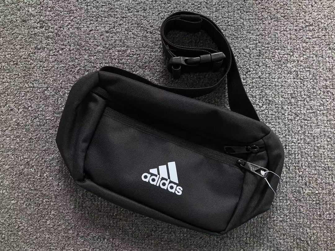 Adidas 72 A⭐I⭐AS BAG 127240943 (Long 26CM* Wide 5CM* High 14CM) - Image 3