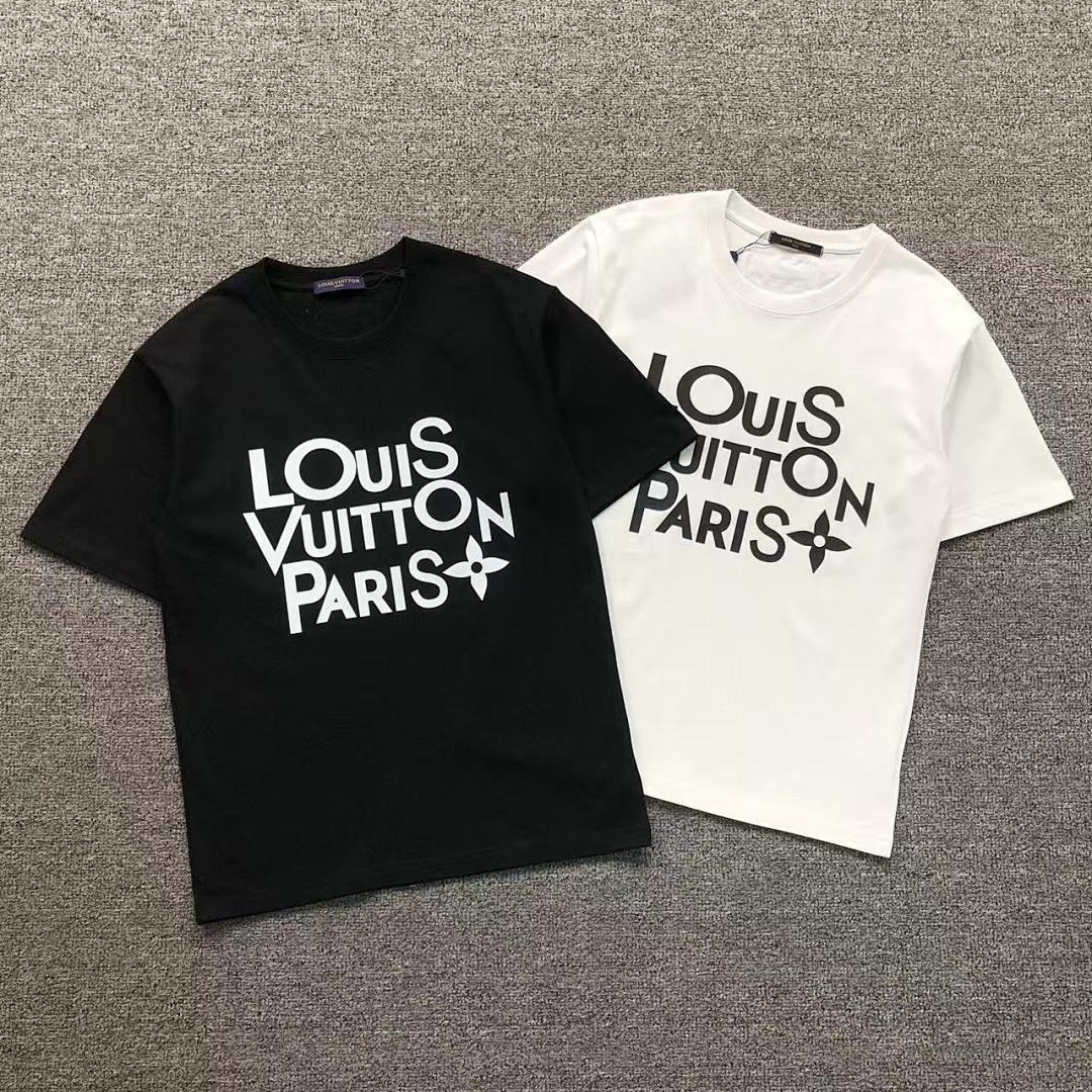Louis Vuitton 158 L⭐ T-SHIRT 22040364001 (Im 170Cm 60Kg I Wear Size XS In The Phot)