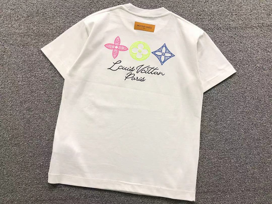 Louis Vuitton 108 L⭐ T-SHIRT 521160681 (Im 170Cm 60Kg I Wear Size S In The Phot) - Image 10