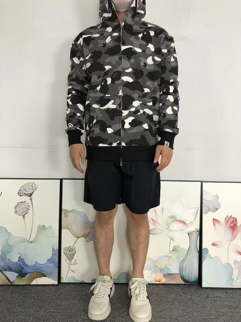 Bape 135 BAPE HOODIE 52070720158 (Im 170Cm 60Kg I Wear Size M In The Phot) - Image 4
