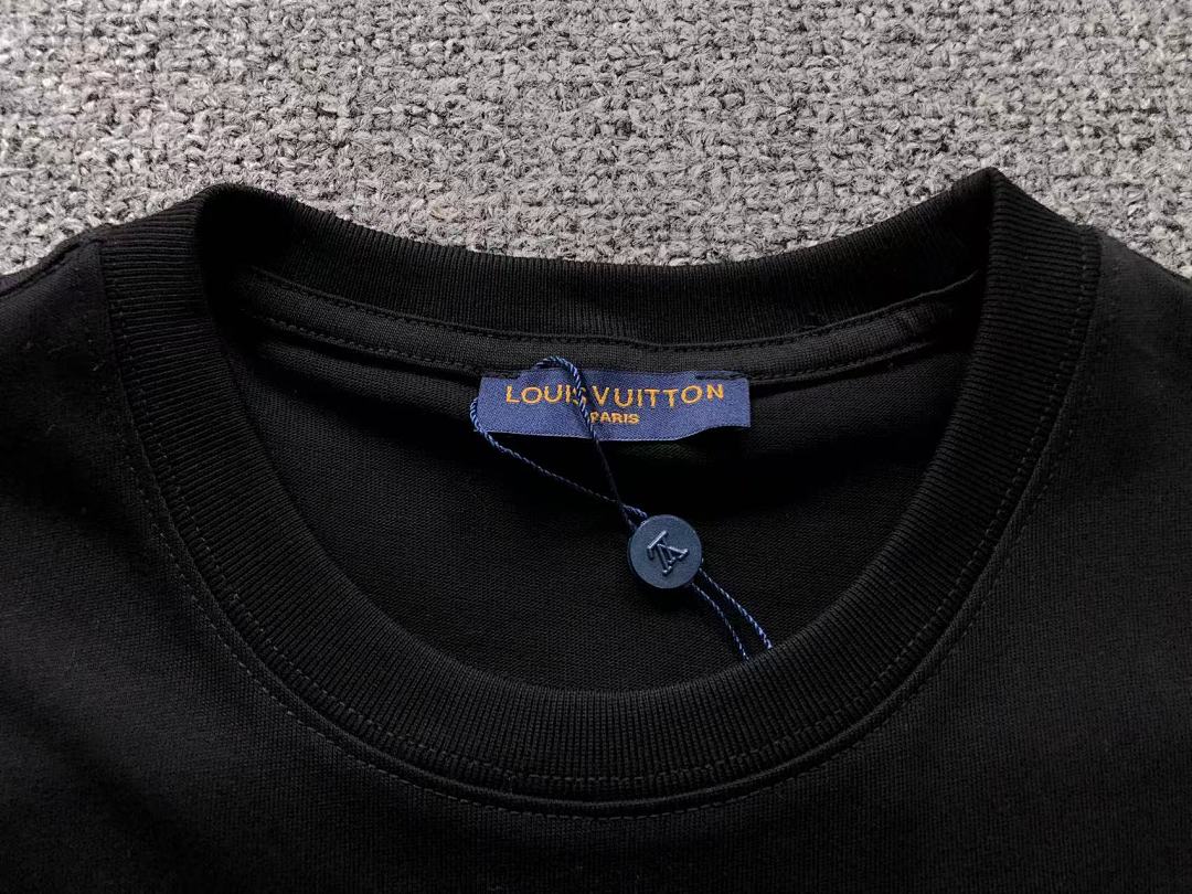Louis Vuitton 118 L⭐ T-SHIRT 3112031921 (Im 170Cm 60Kg I Wear Size M In The Phot) - Image 17