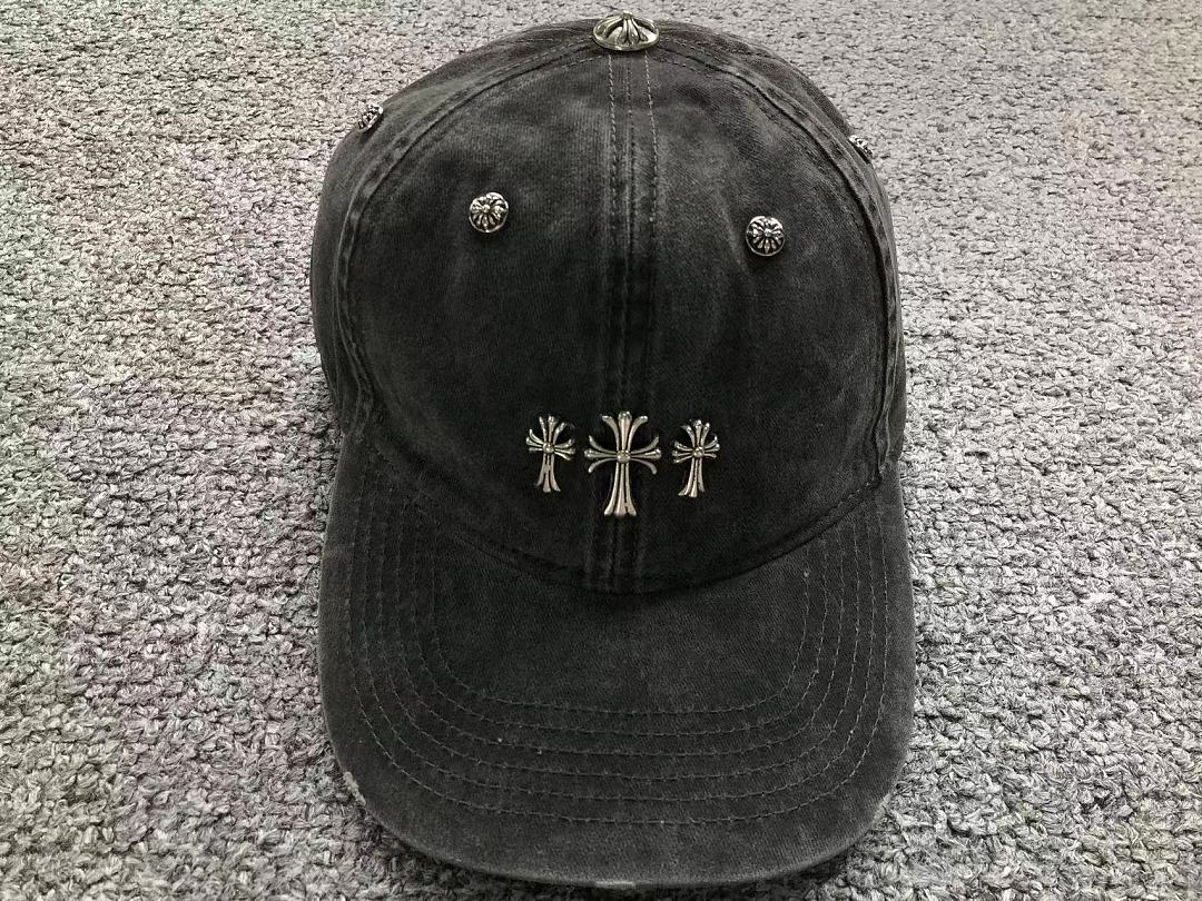 Comme des Garcons 75 C⭐⭐OME HE⭐⭐TS - Image 2