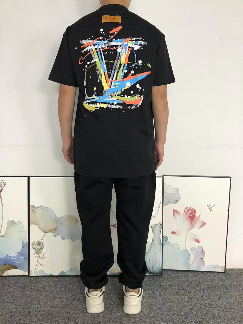 Louis Vuitton 88 L⭐ T-SHIRT 1110050732 (Im 170Cm 60Kg I Wear Size L In The Phot) - Image 4