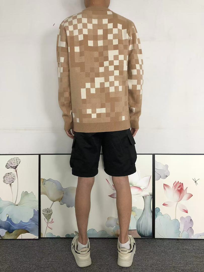Louis Vuitton 208 L⭐ SWEATER 3208160521 (Im 170Cm 60Kg I Wear Size L In The Phot) - Image 4