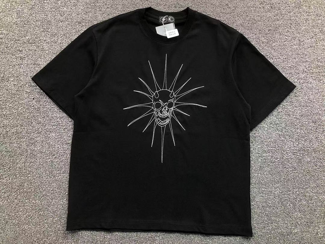 Christian Louboutin 105 THUG CLUB T-SHIRT 3101050517 (Im 170Cm 60Kg I Wear Size 1 In The Phot) - Image 10