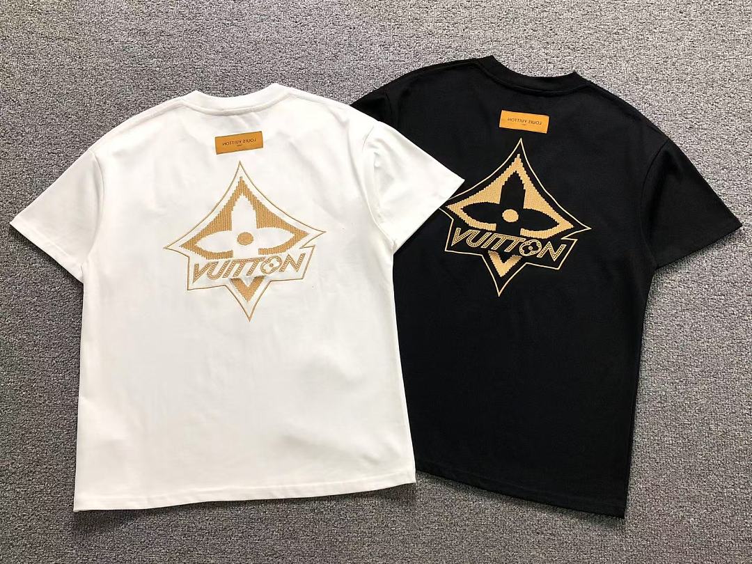 Louis Vuitton 145 L⭐ T-SHIRT 22051211001 (Im 170Cm 60Kg I Wear Size S In The Phot) - Image 5