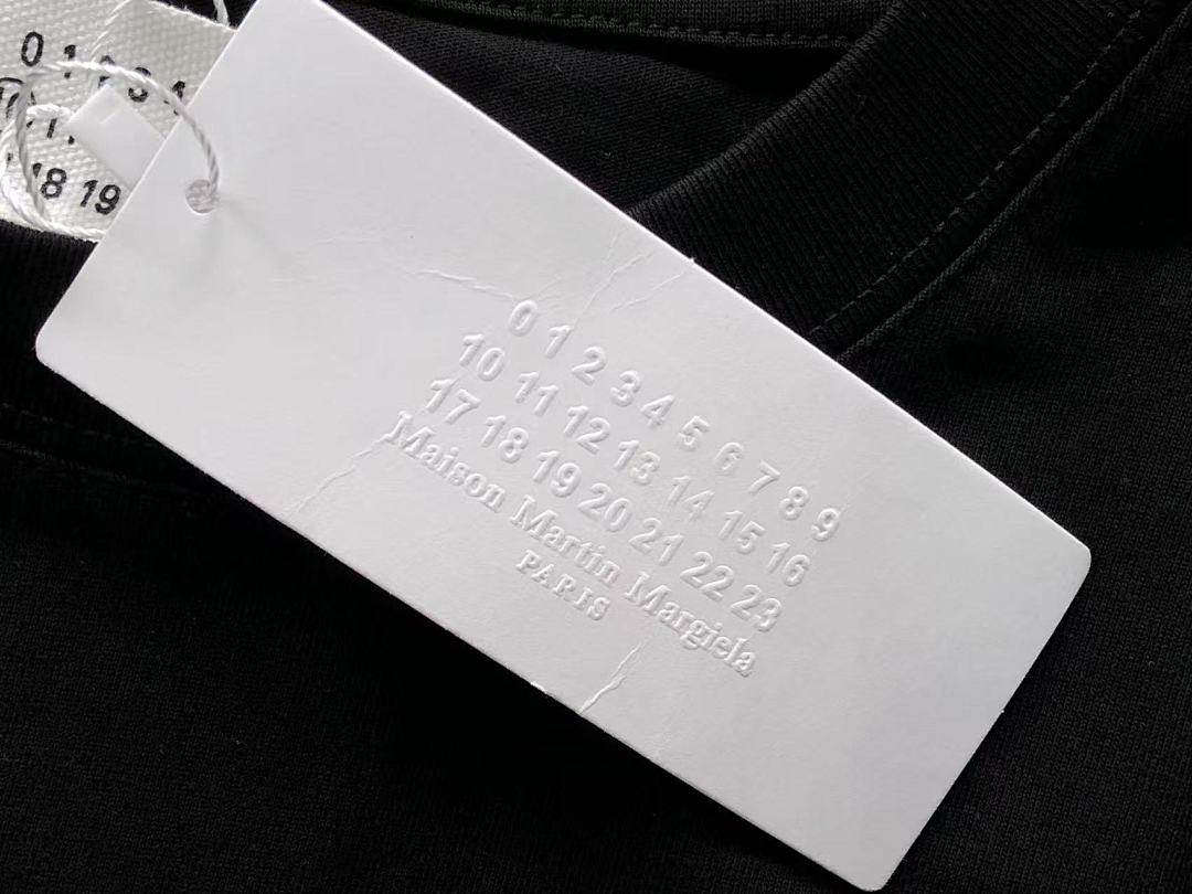 On Running 78 MAISON MARGIELA T-SHIRT 4107050886 (Im 170Cm 60Kg I Wear Size 46 In The Phot) - Image 24