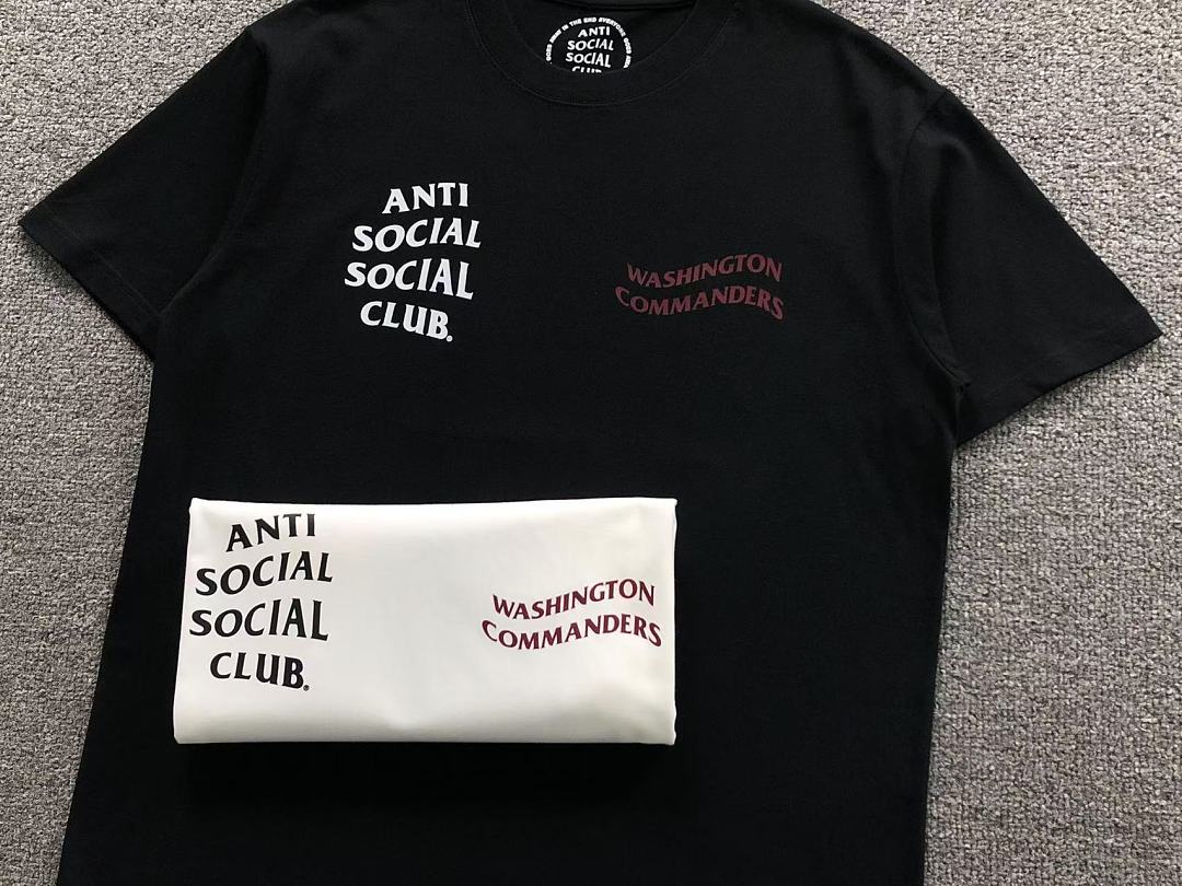 Christian Louboutin 88 ANTI SOCIAL CLUB T-SHIRT 3206212002 (Im 170Cm 60Kg I Wear Size L In The Phot) - Image 17