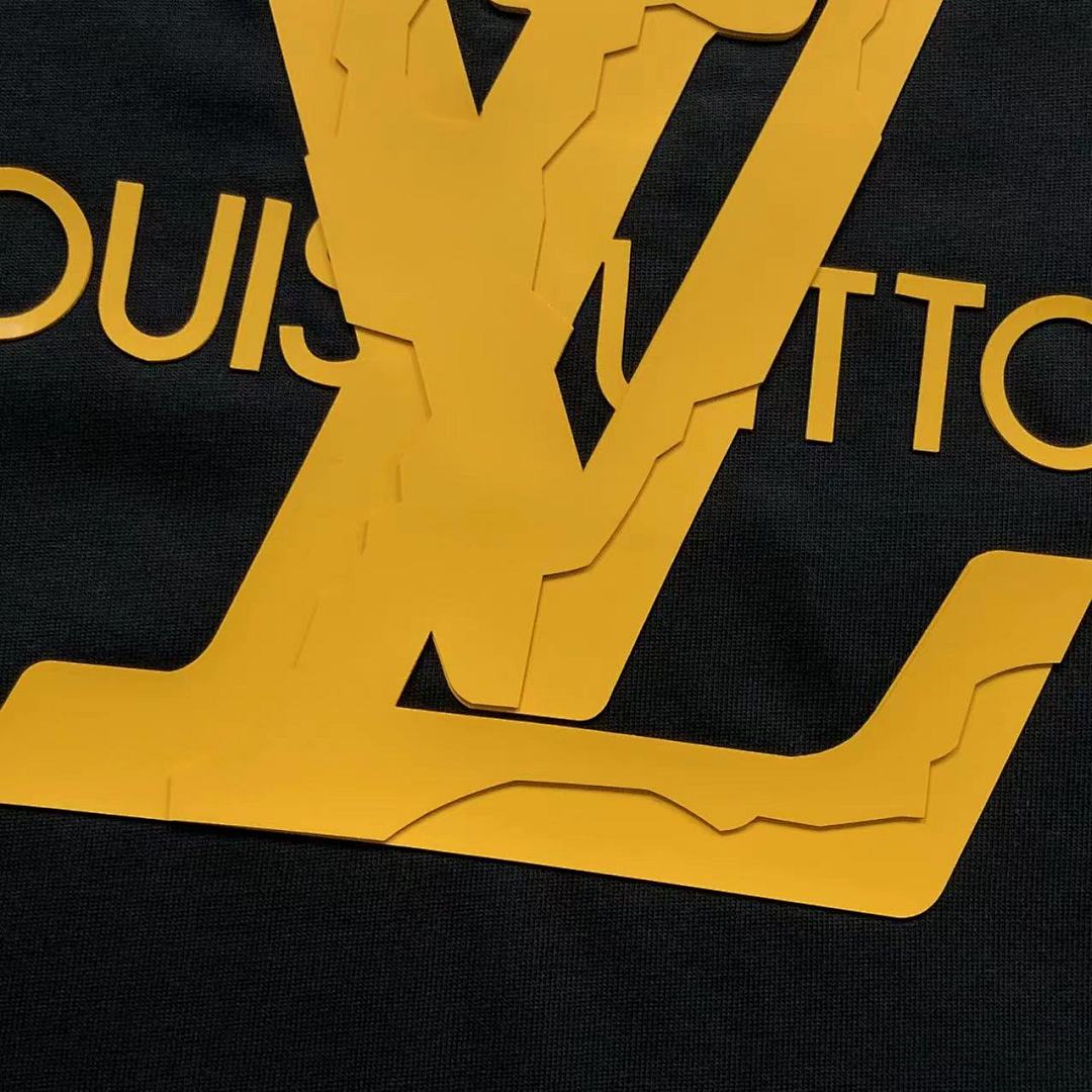 Louis Vuitton 125 L⭐ T-SHIRT 41112138821 (Im 170Cm 57Kg I Wear Size M In The Phot) - Image 12