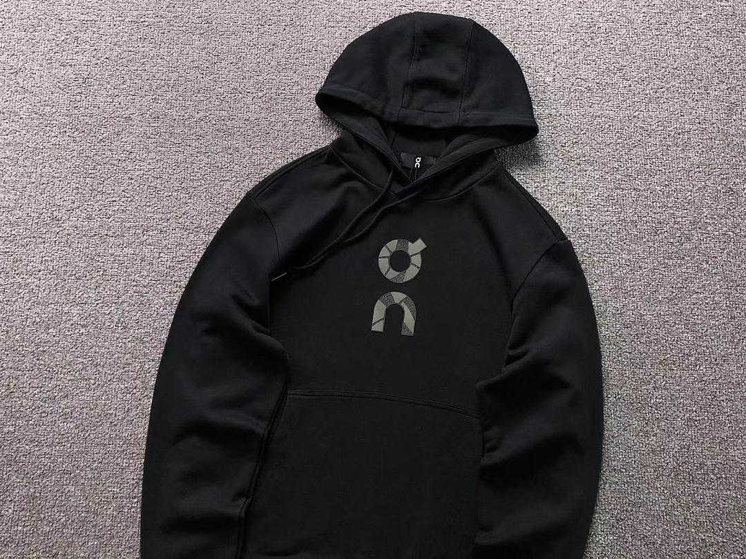 On Running 145 ON HOODIE 2207130704 (Im 170Cm 60Kg I Wear Size L In The Phot) - Image 13