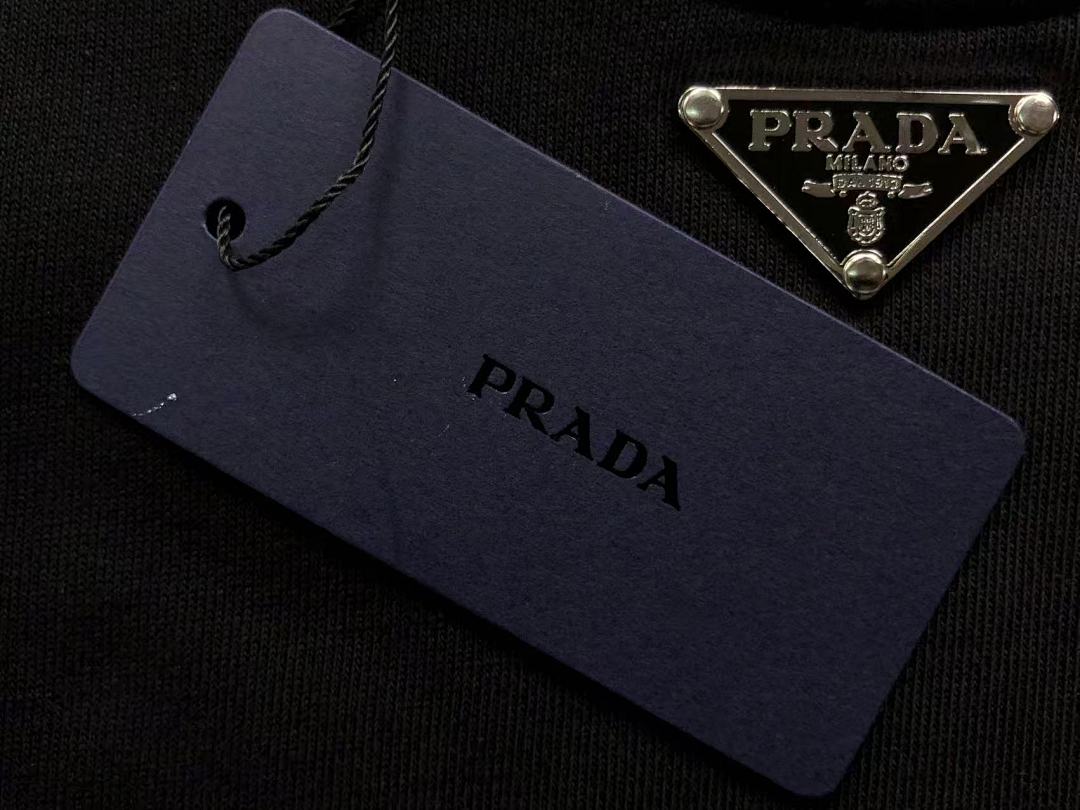 Prada 98 P⭐A⭐A HOODIE 1110310132 (Im 170Cm 60Kg I Wear Size 2XL In The Phot) - Image 17