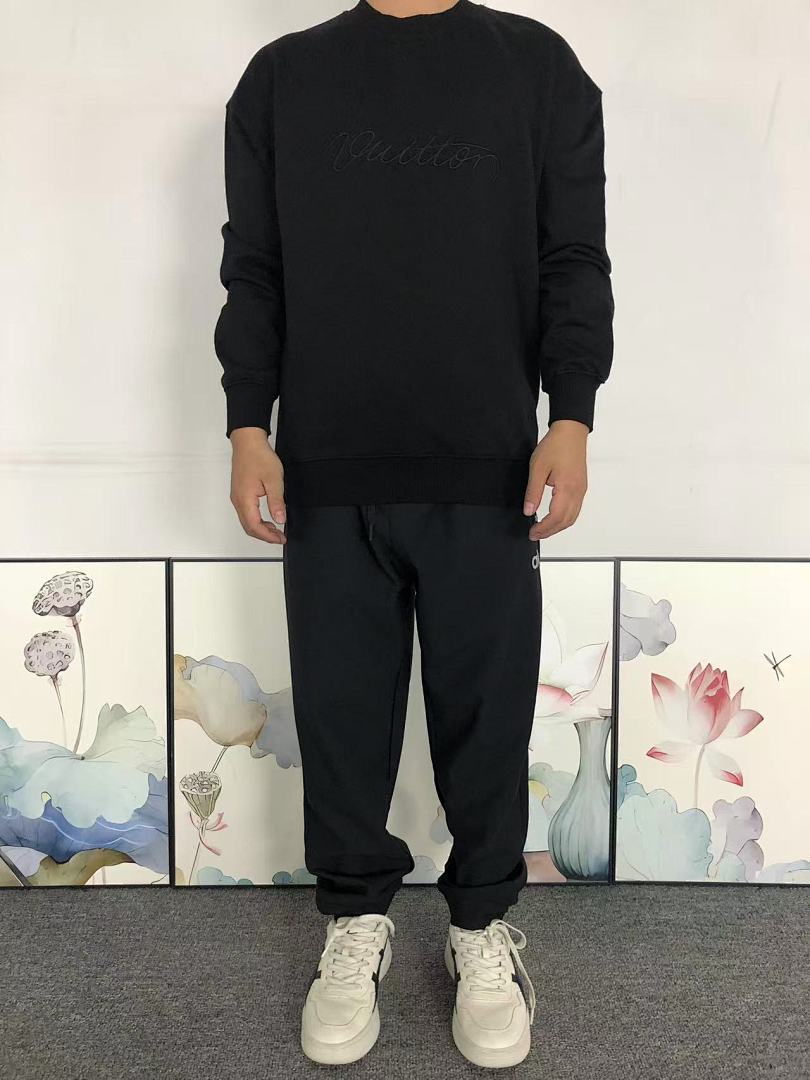 Louis Vuitton 118 L⭐ HOODIE 510201181 (Im 170Cm 60Kg I Wear Size S In The Phot) - Image 3