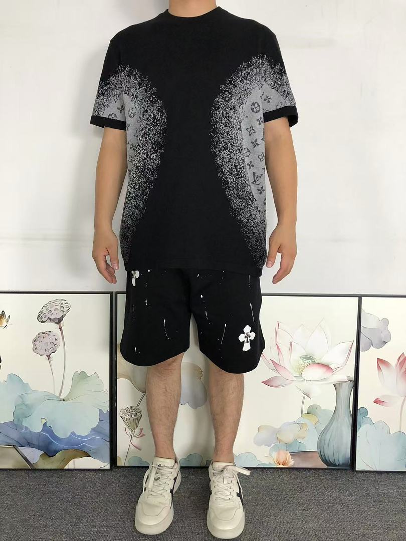 Louis Vuitton 195 L⭐ T-SHIRT 22060110125 (Im 170Cm 60Kg I Wear Size M In The Phot) - Image 3