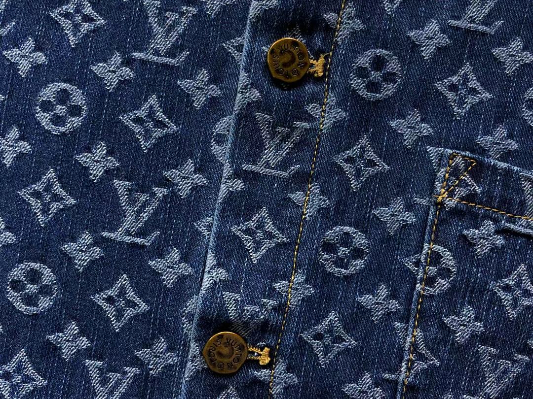 Louis Vuitton SHORTS 158 L⭐ T-SHIRT 3204091121 (Im 170Cm 60Kg I Wear Size S In The Phot) - Image 15
