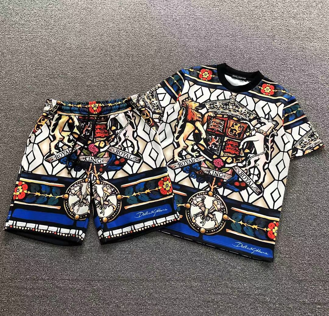 Dolce & Gabbana SHORTS175 D⭐LC⭐ GA⭐⭐A⭐A T-SHIRT