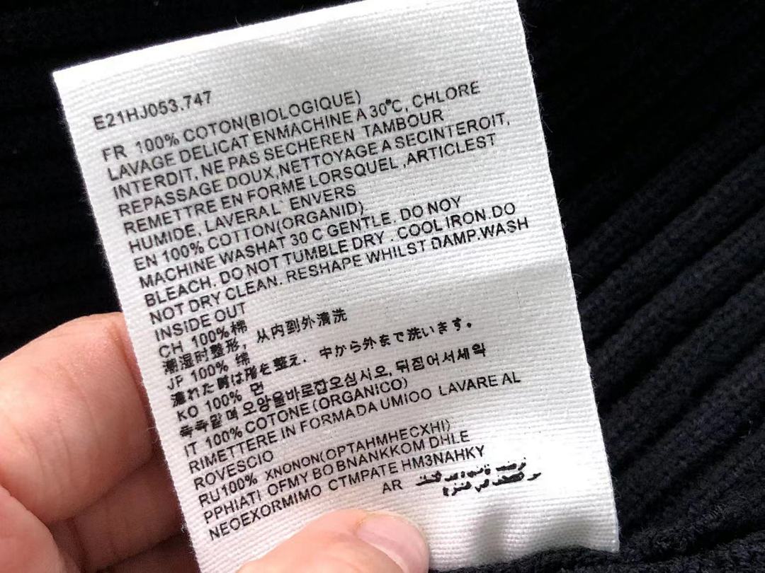 AMI 115 AMI SWEATER 510180388 (Im 170Cm 60Kg I Wear Size S In The Phot) - Image 34