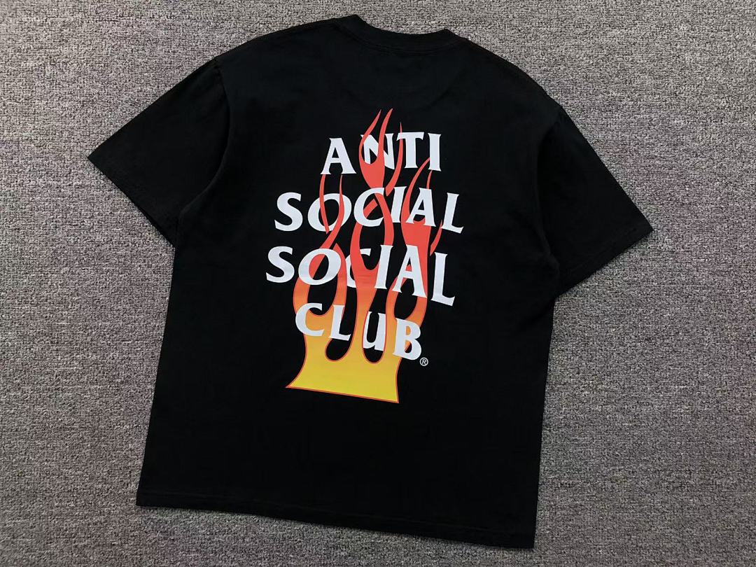 Christian Louboutin 85 ANTI SOCIAL CLUB T-SHIRT 111043502 (Im 170Cm 57Kg I Wear Size M In The Phot) - Image 8