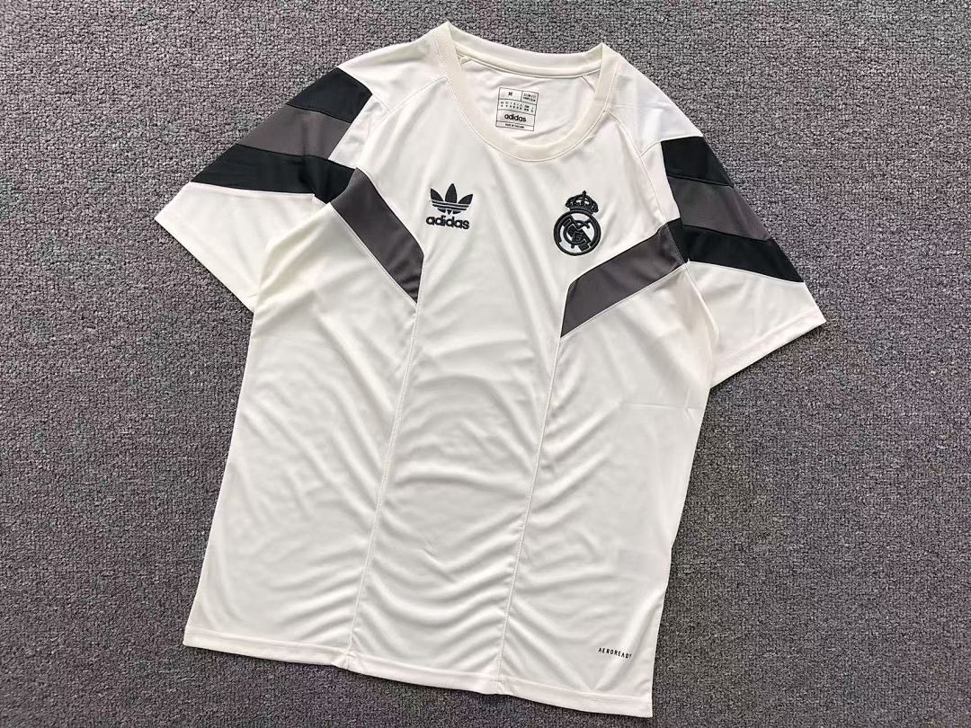 Unbranded 79 FOOTBALL T-SHIRT 2132214002 (Im 170Cm 60Kg I Wear Size M In The Phot)