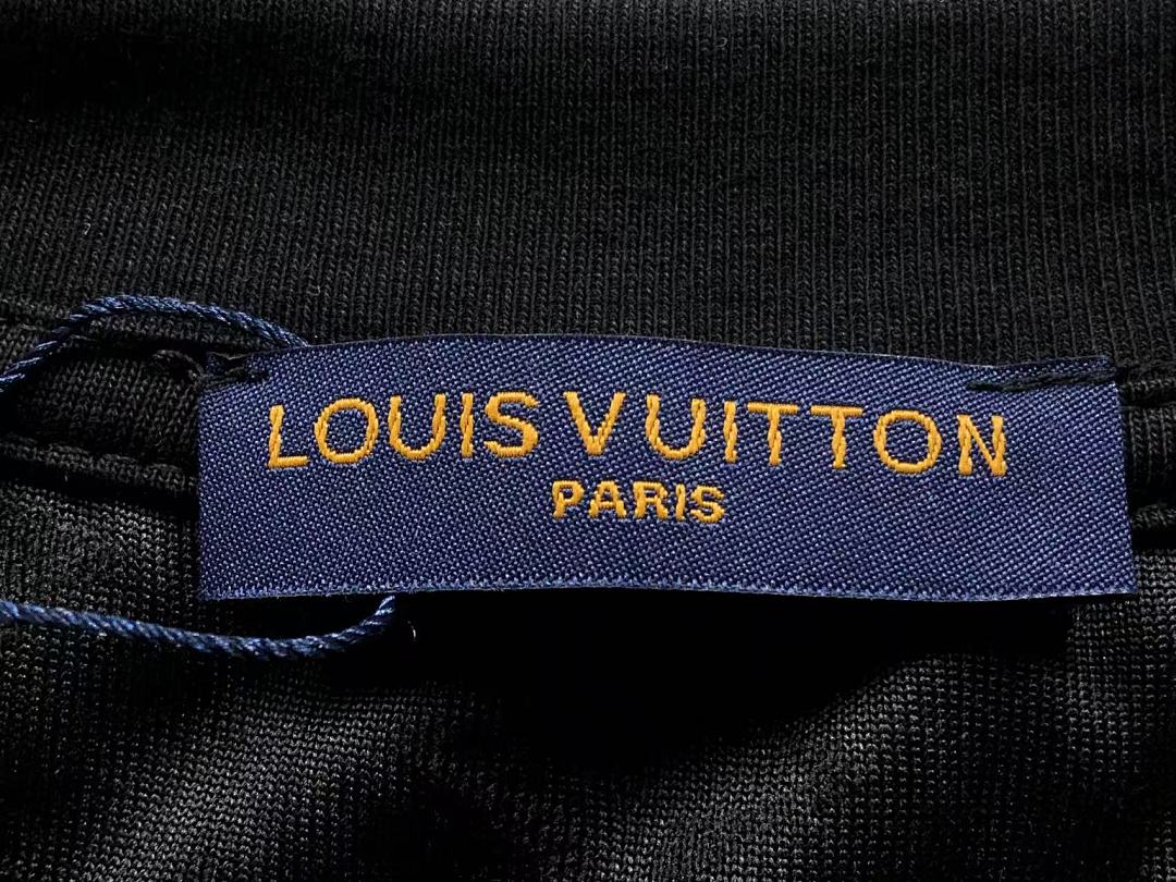 Louis Vuitton 88 L⭐ T-SHIRT 1112263932 (Im 170Cm 60Kg I Wear Size M In The Phot) - Image 18